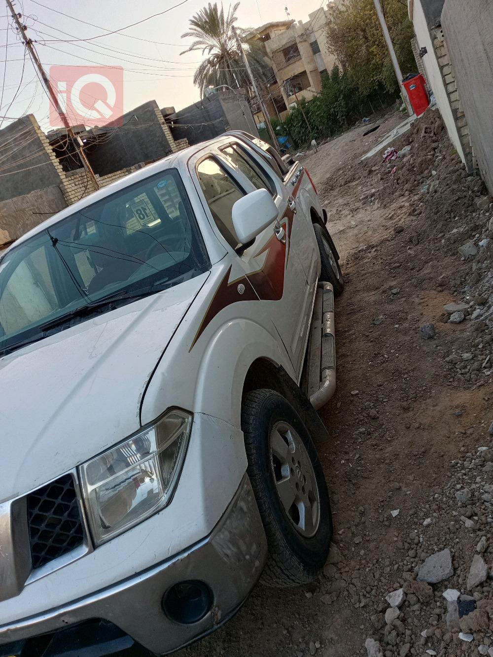 نیسان نەڤارا